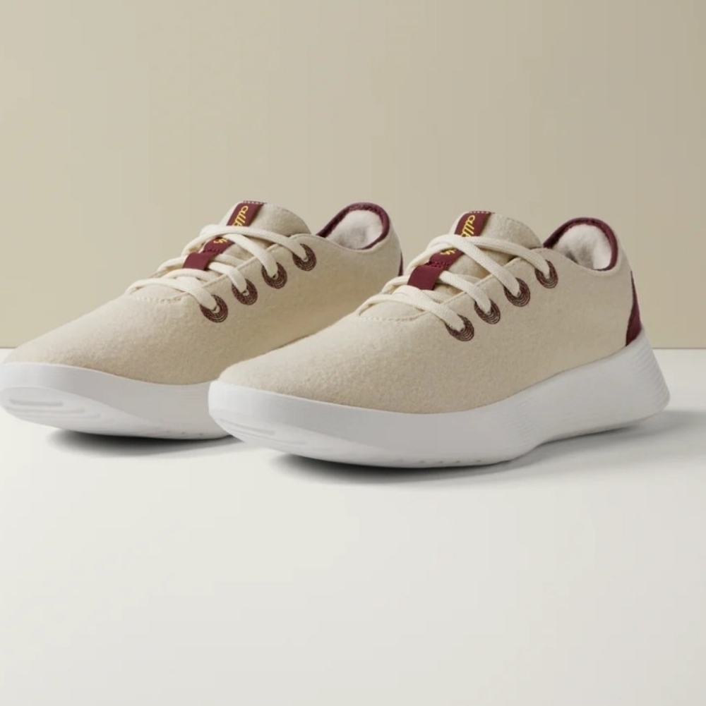 NEW Allbirds Men's Wool Runner 2 Beige Hush Blanc Sole 13.5 Cream & Burgundy